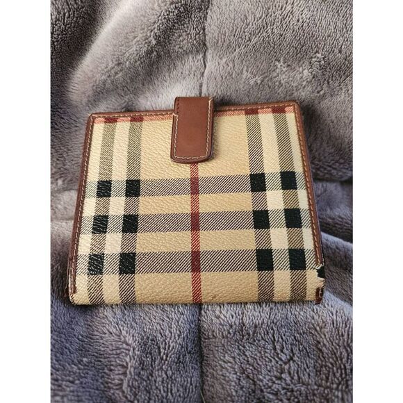 BURBERRY Nova Check Leather Bi-fold Compact Wallet Beige PROJECT WALLET - Picture 2 of 14